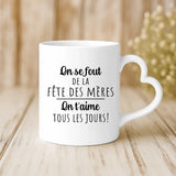 Cadeau personnalisé - mug blanc avec anse en forme de cœur et prénom imprimé – idée cadeau romantique de Love & Faith