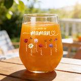 freepik_fill-glas-higher-up-with-_2842572133