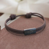 Bracelet personnalisé en corde de voile tressée avec plaque gravée aux initiales et symbole, design duo pour amis – Motiv 18