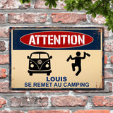 Attention, ils se remettent au camping ! -  Outdoor-Pancarte de porte