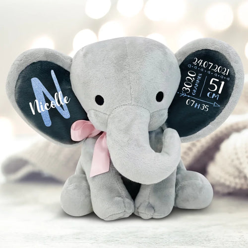 Éléphant en peluche gris personnalisable avec nom et date de naissance, cadeau naissance bébé – Motiv 2