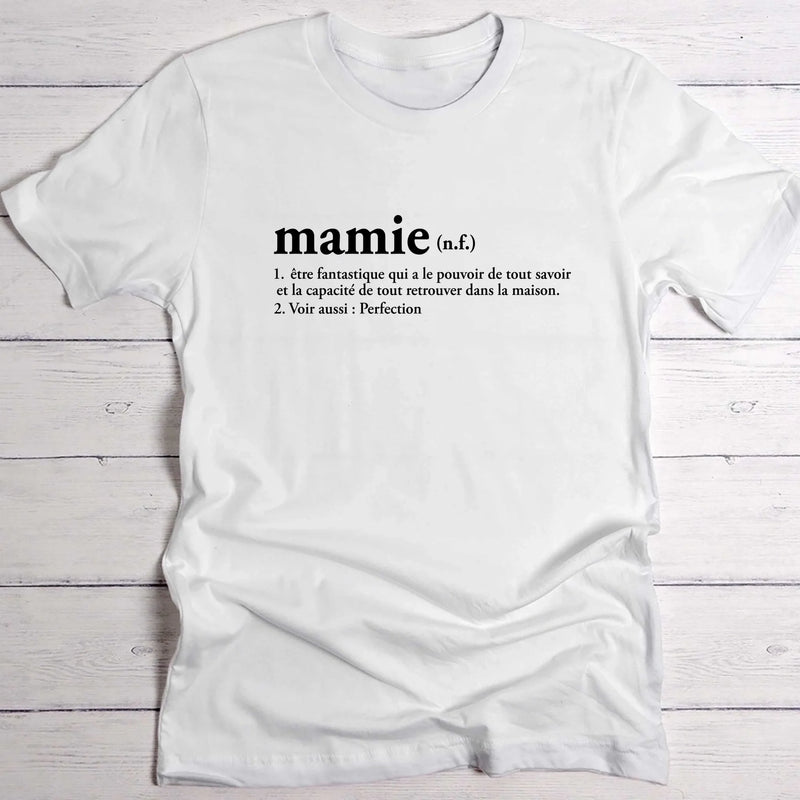 T-shirt blanc personnalisable avec ton design – fabriqué par Love & Faith