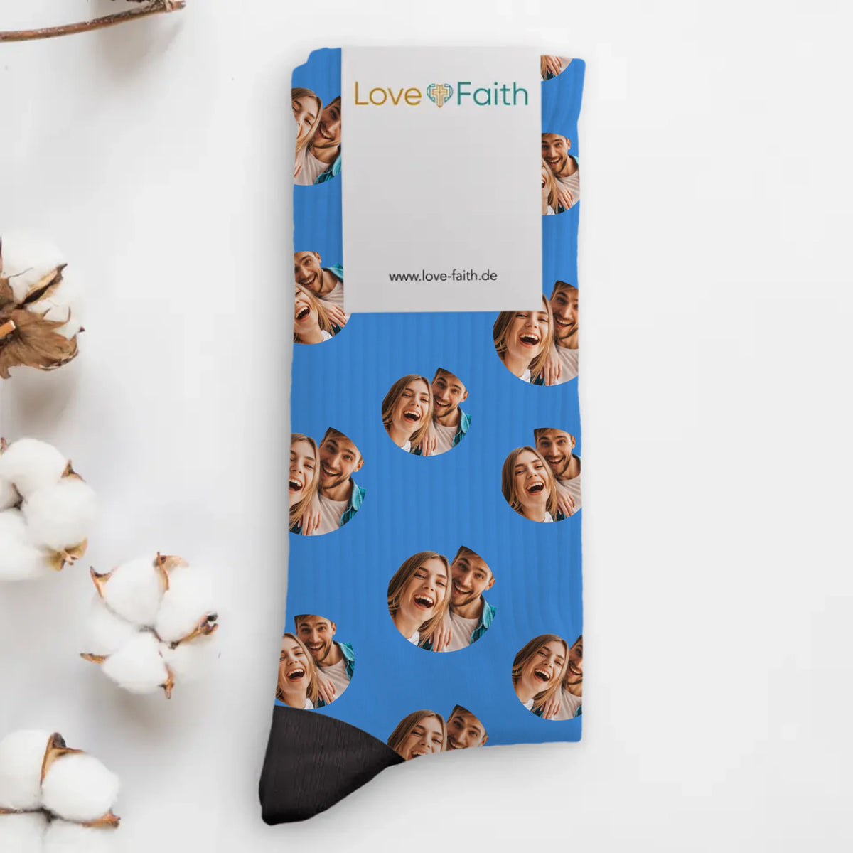 Chaussettes de Saint-Valentin personnalisées avec petits cœurs et photo, design cœurs customisable