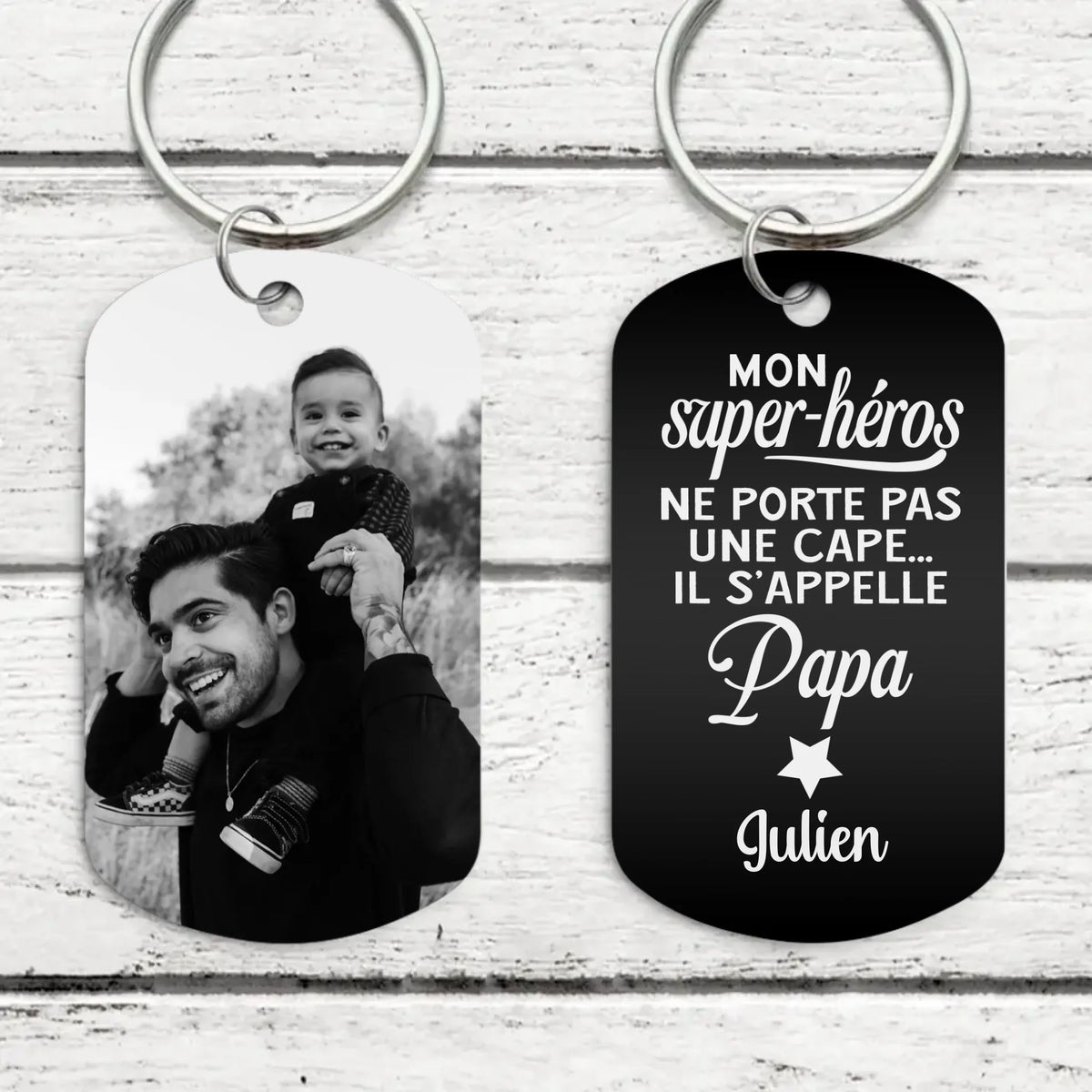 Porte-clés Super-héros en métal gravé personnalisé noir et blanc, gravure recto-verso pour parents