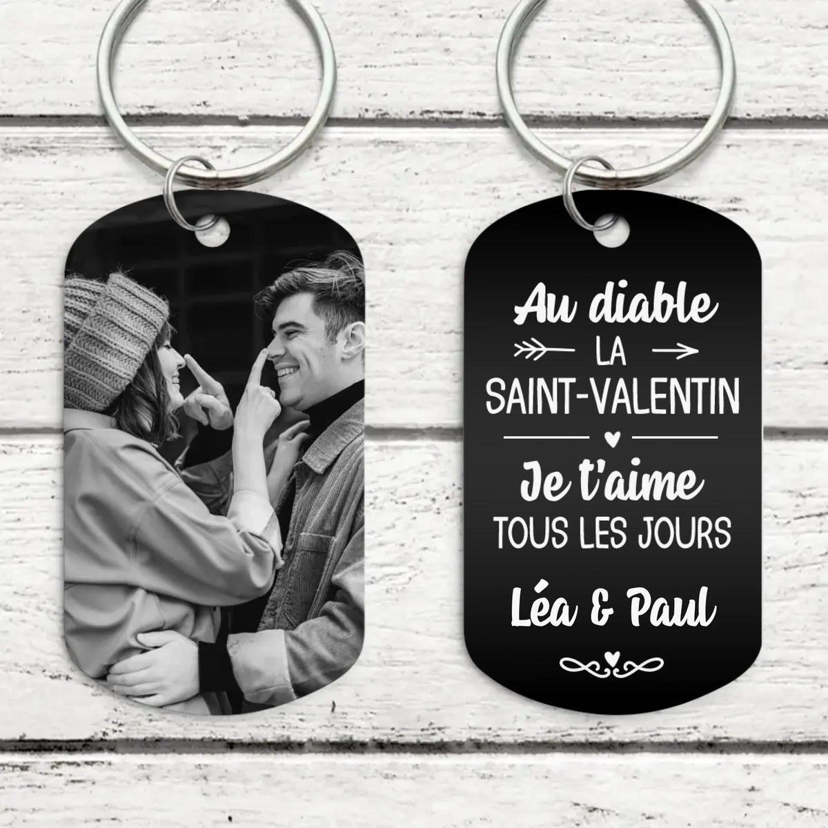 Porte-clés couple en métal gravé noir et blanc avec prénoms personnalisés, idéal Saint-Valentin