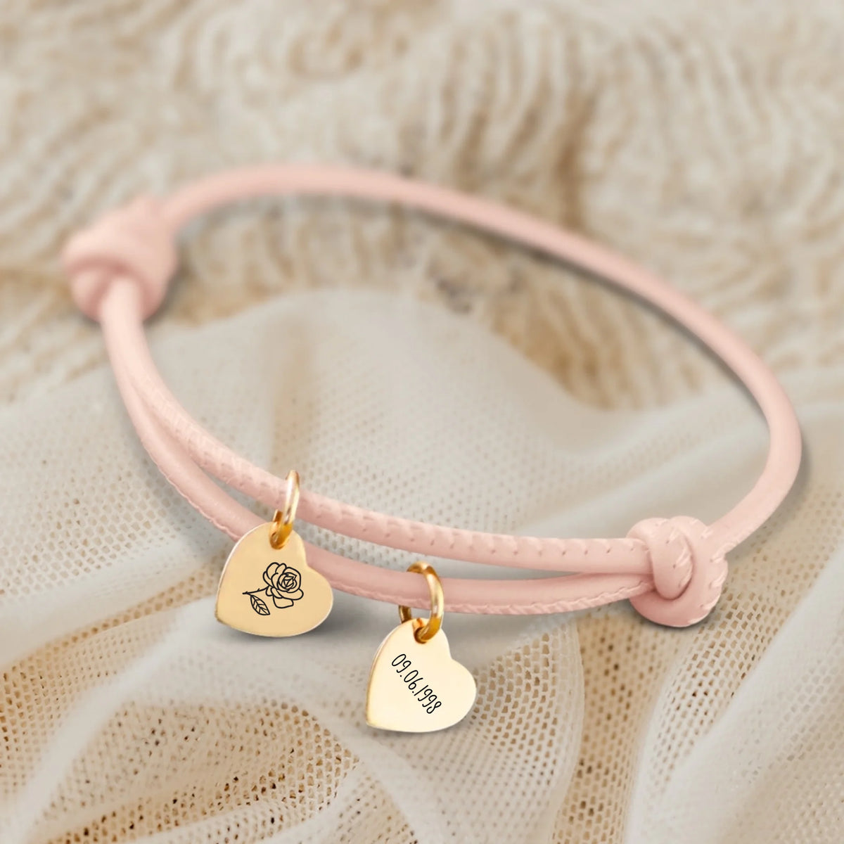 Bracelet amis-cœur en cuir avec pendentifs gravés personnalisés, design Fleur de Naissance