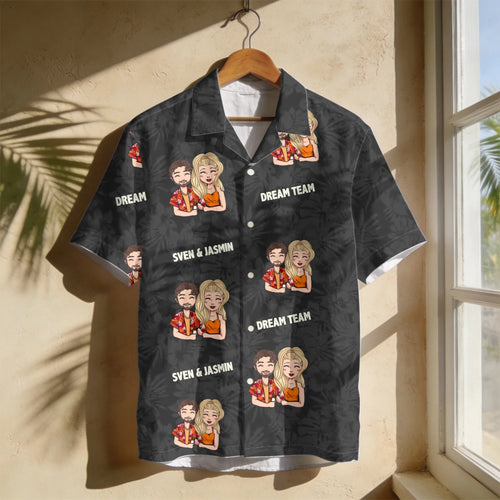 Chemise hawaïenne personnalisée Dream Team pour couples avec arrière-plans colorés et design unique