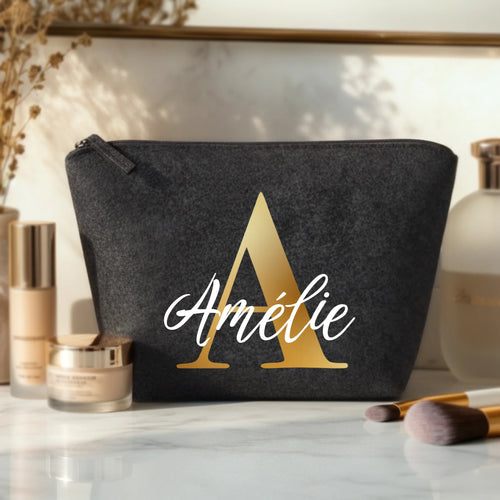Trousse de maquillage en feutre avec initiale personnalisable, impression DTF couleurs vives – Motiv 2