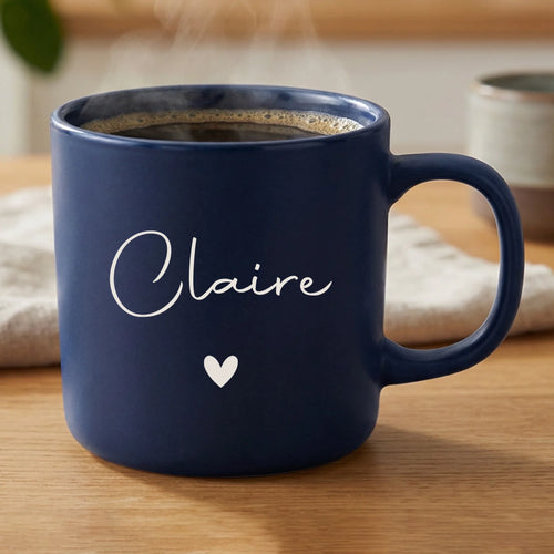 Tasse personnalisée colorée avec gravure élégante du prénom – Motiv 2