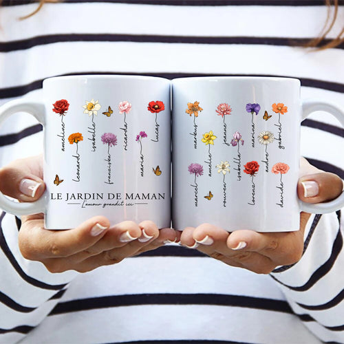 Tasse personnalisée avec prénoms et fleurs, design L'amour grandit ici