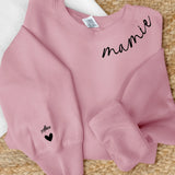 Sweat personnalisé Mamie Famille avec prénoms customisables, matière premium douce – Motiv 4