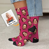 Chaussettes personnalisées pour couples avec photo et prénoms, impression couvrante, design unique – Motiv 7