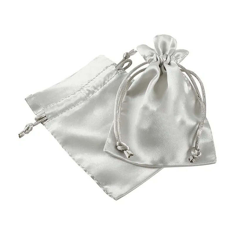 Sac cadeau en satin argent